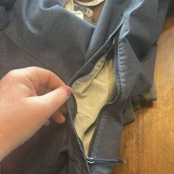 The North Face windbreaker L (7003) - Picture 8 of 8